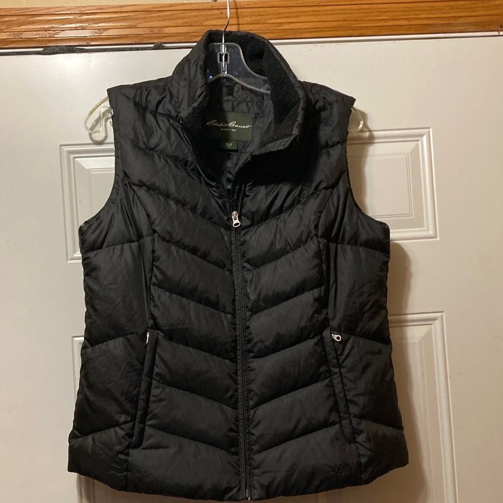 Eddie Bauer Women's Quilted Black Vest M